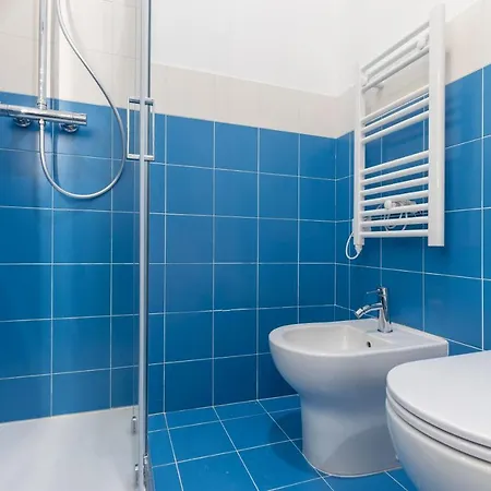 아파트 Quiet In The Heart Of The 트리에스테